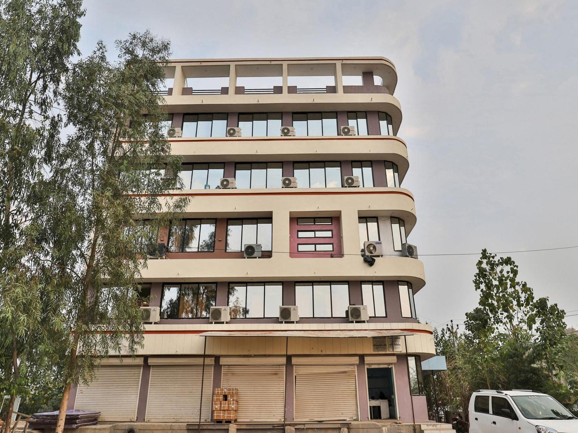 Palette- Siddharth Inn Gandhinagar Exterior foto